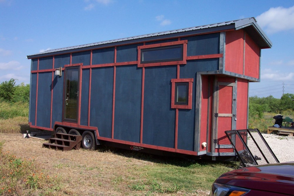 Custom Built, Ready to Move! - Image 1 Thumbnail