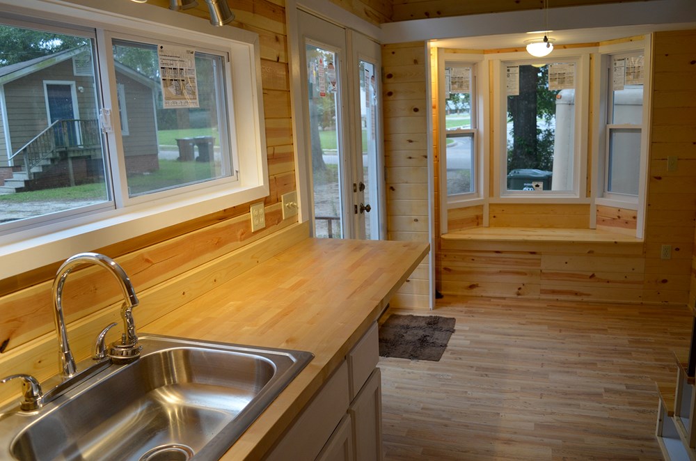 Perfect size Tiny Home - ready for you now - Image 3 Thumbnail