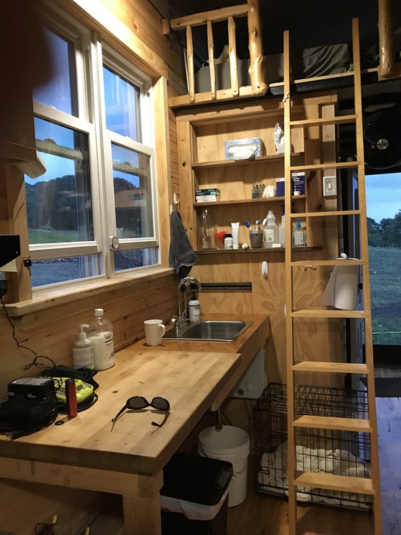 Tiny House with Solar & Water Systems on Big Island - Image 3 Thumbnail