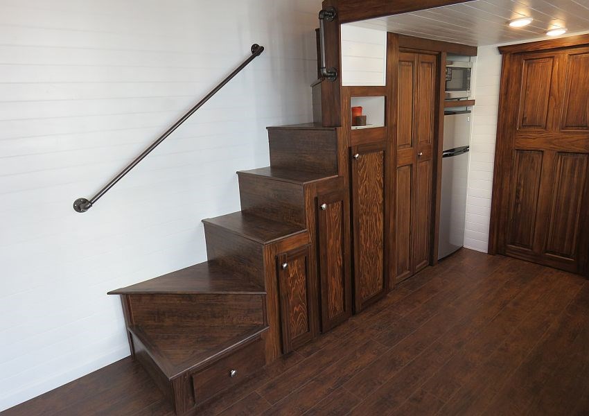 Beautiful Craftsman-style Tiny House for Sale - Image 3 Thumbnail