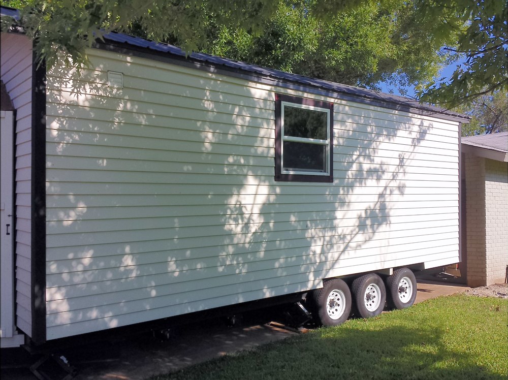 Add your touch to this tiny house - Image 2 Thumbnail