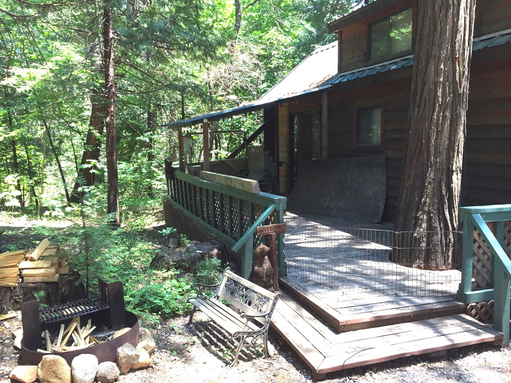 Great deal on 2 Tiny Cabins,  “Priced to sell!” - Image 2 Thumbnail
