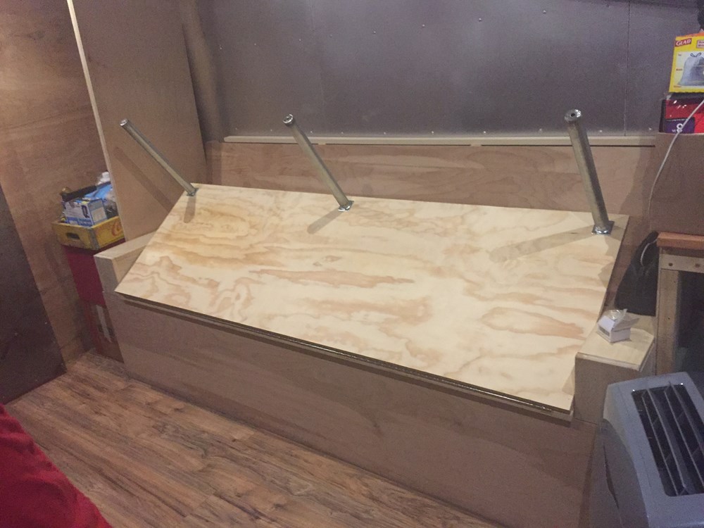 Bug Out Tiny House/Trailer - Image 2 Thumbnail