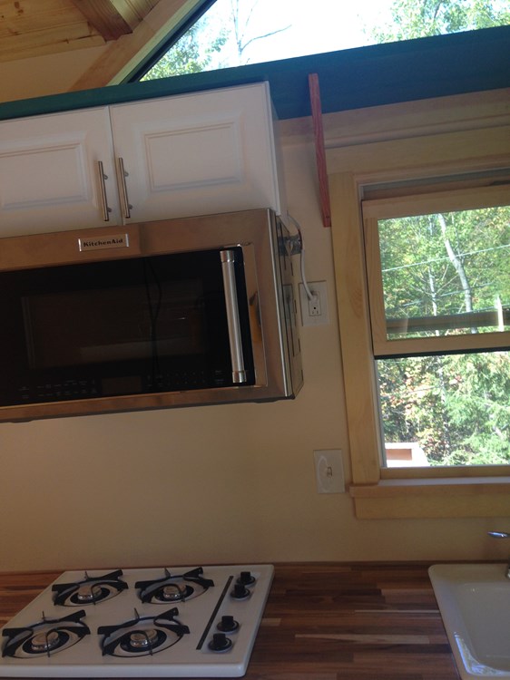 Tiny House of Vermont's Sunrise/Sunset Model on Sale for $64,000 - Image 4 Thumbnail
