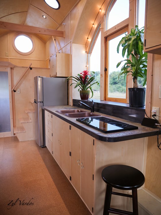Zyl Vardos-The Damselfly Tiny House on Wheels FOR SALE - Image 3 Thumbnail
