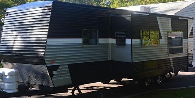 Price Reduced! Gorgeous Modern Camper to THOW Remodel - Image 3 Thumbnail
