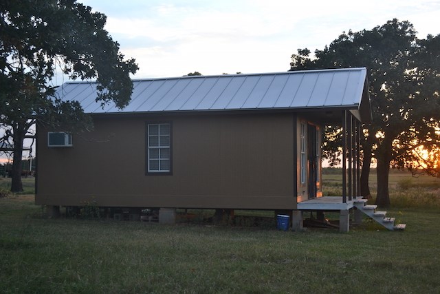 336 sq ft Tiny Home for rent or for Sale - Image 3 Thumbnail
