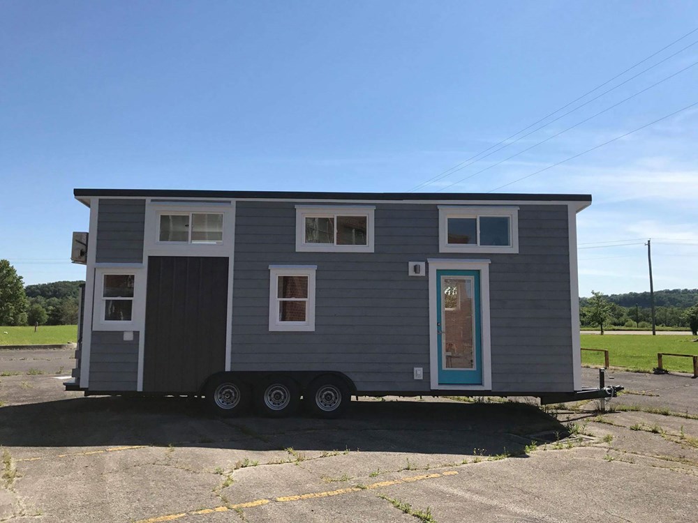 Like New THOW ready to move in  - Image 1 Thumbnail