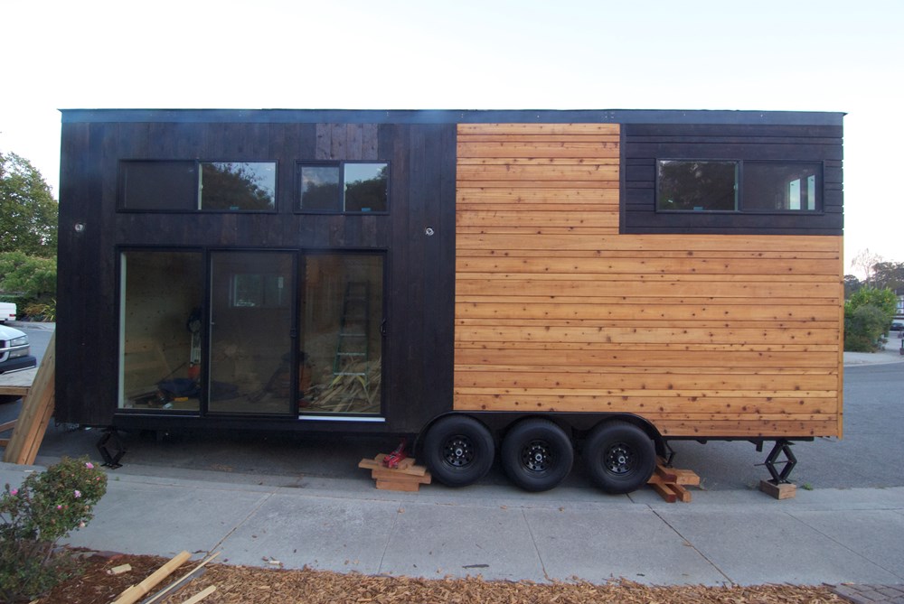Luxury Tiny House - Image 1 Thumbnail