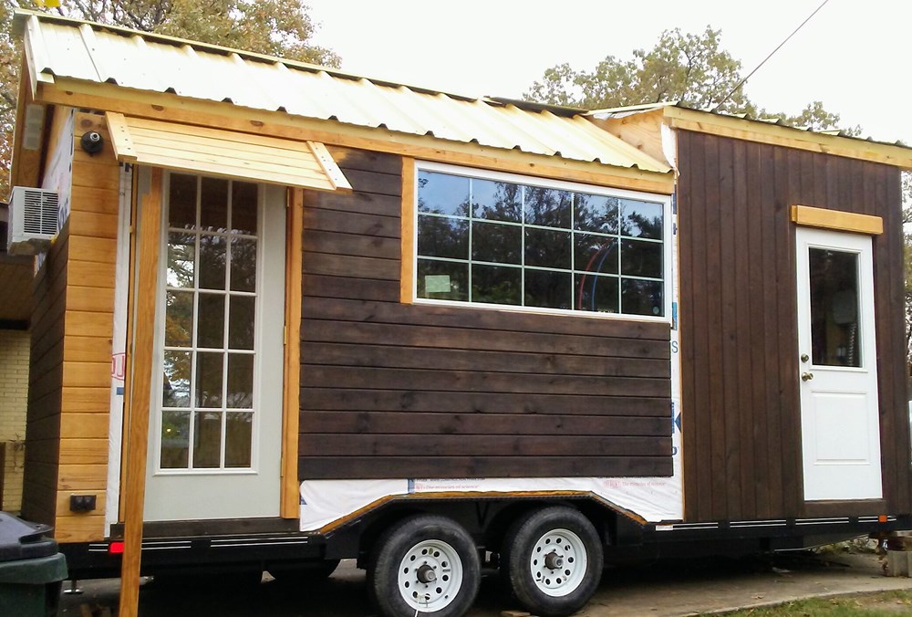 Rustic Tiny House - Image 4 Thumbnail