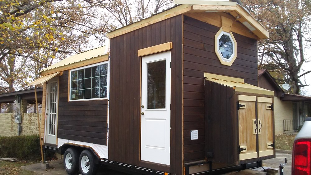 Rustic Tiny House - Image 3 Thumbnail