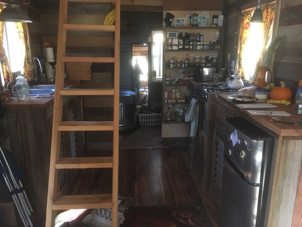 Tiny House for sale - Image 2 Thumbnail