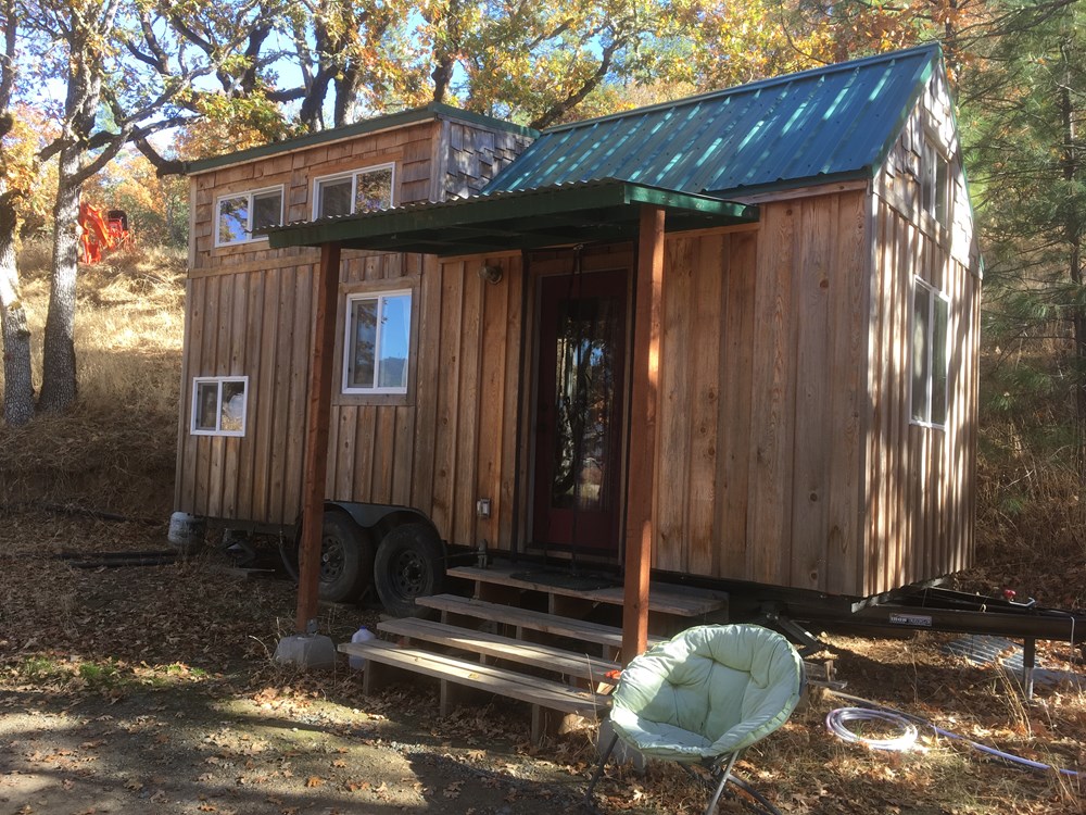 Tiny House for sale - Image 1 Thumbnail