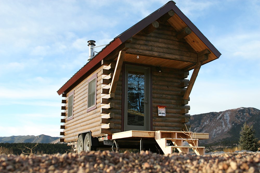 Tiny Log Home Discount SOLD  - Image 4 Thumbnail