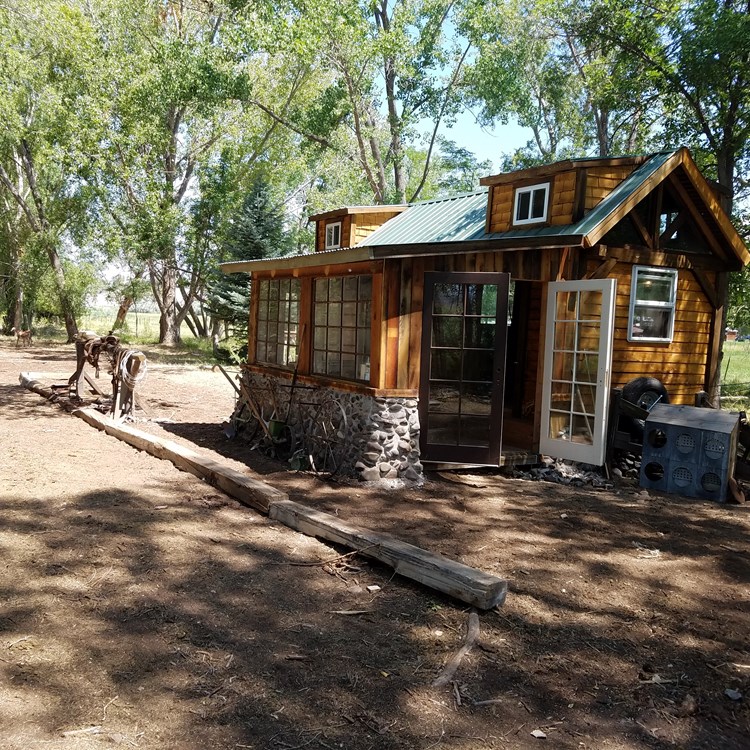 Proven Money Maker!!!  Wonderful, Cozy Mountain style Tiny Home for Sale - Image 3 Thumbnail