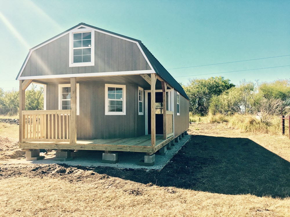 560 SQ FT Home