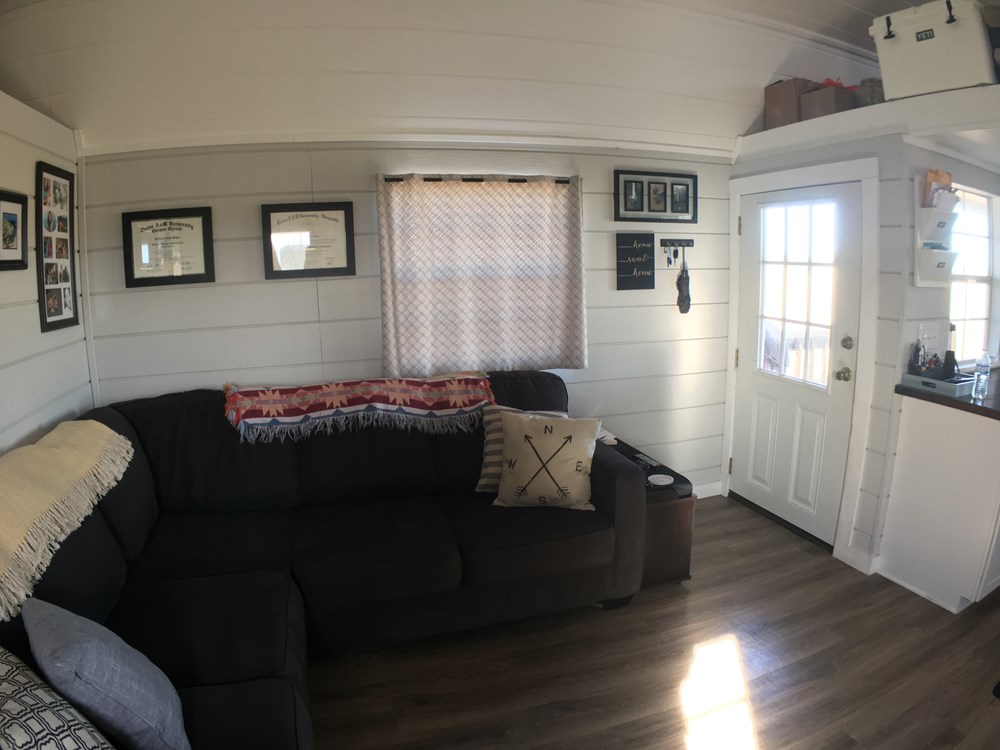 560 SQ FT Home - Image 3 Thumbnail