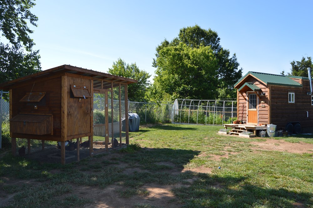 Cozy THOW Built to Last - Image 1 Thumbnail