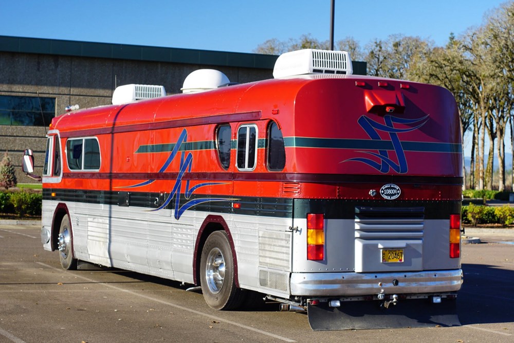 Tiny House on Wheels, Cool 1959 Conversion Bus all Finished ready to Live & Travel! - Image 4 Thumbnail