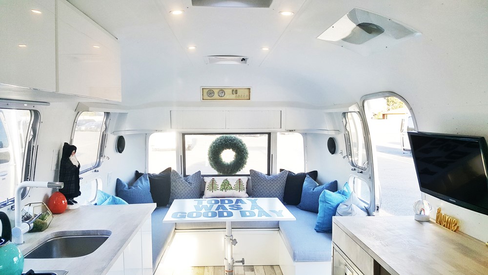 1972 Vintage Airstream Tiny House - Fully Renovated - Image 3 Thumbnail