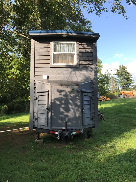 Rustic 24' Tiny House - Built June 2017 - Image 2 Thumbnail