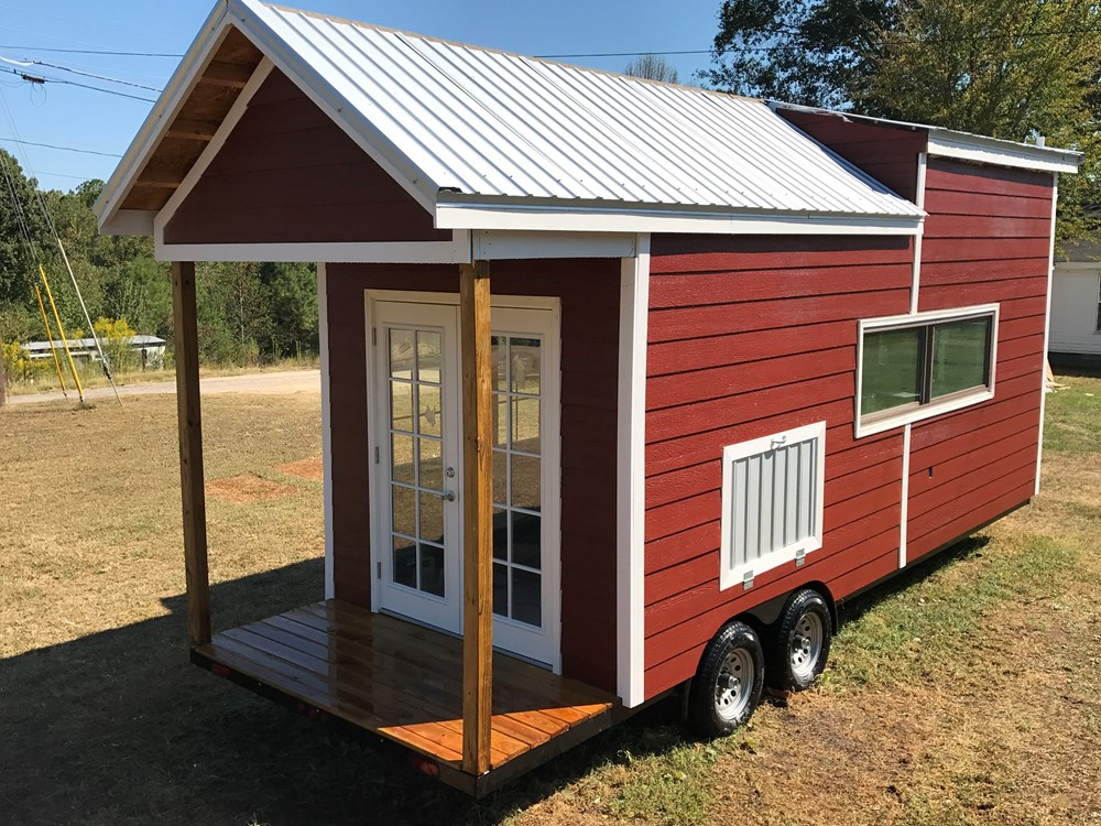 24’ custom tiny house 