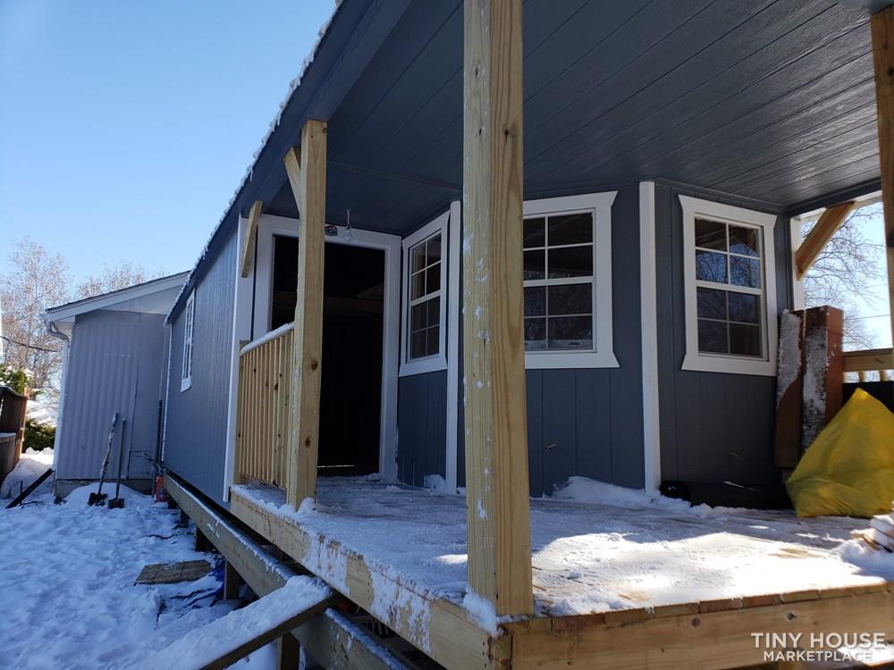 2018-ALL NEW! 32'x12' + 2 lofts, Bay Windows, Covered Front Porch - Image 2 Thumbnail