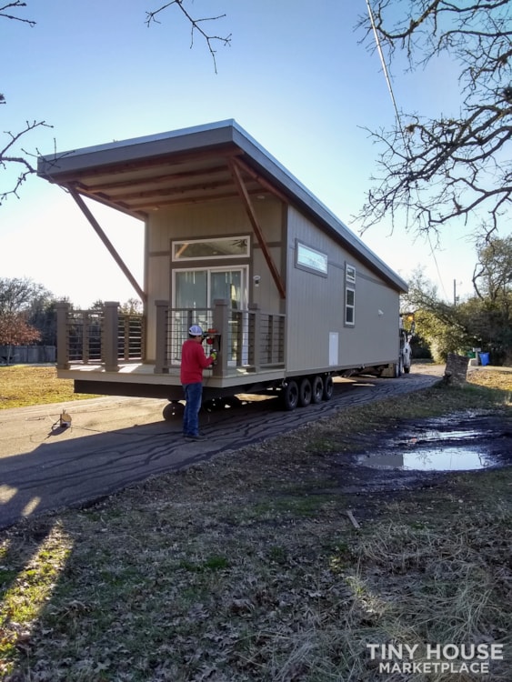 2018 Athens Park Model Tiny Home, Model APS 536 MS, with extras