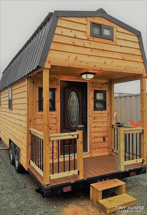 2018 Cedar Tiny Home 26 FT - Image 1 Thumbnail