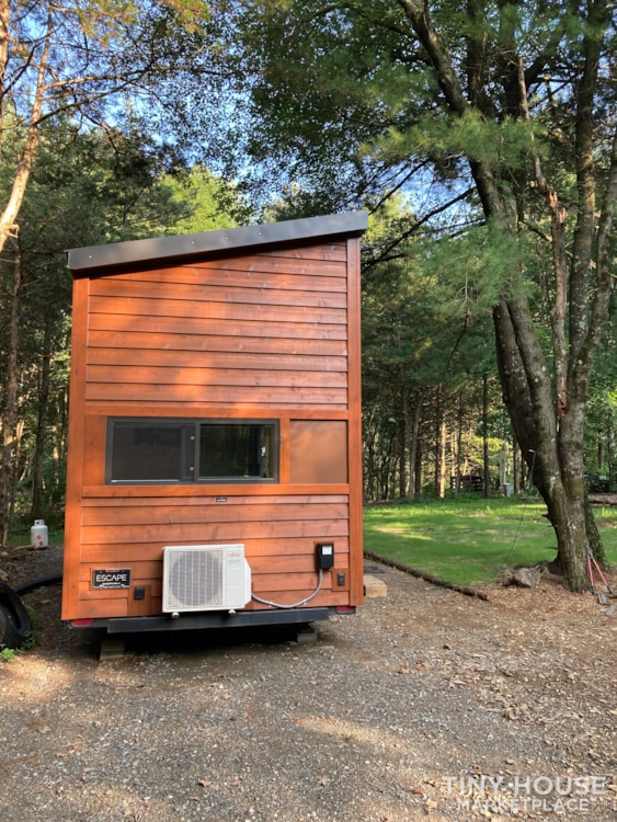 2018 Escape RV "Traveler" model. - Image 2 Thumbnail