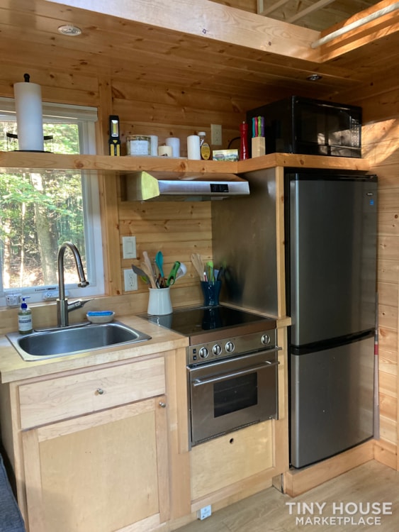 2018 Escape RV "Traveler" model. - Image 3 Thumbnail