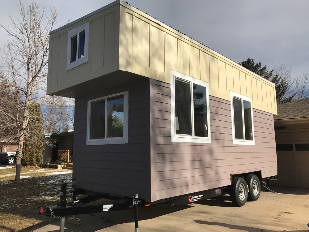 Beautiful, Professionally Built Tiny Home! - Image 2 Thumbnail