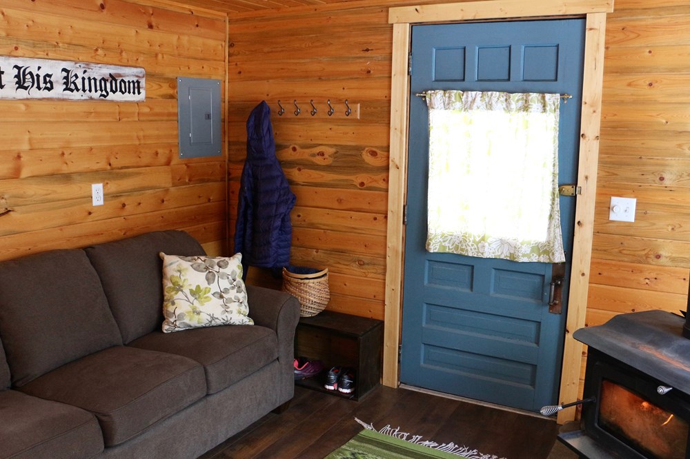 480 sq. ft. cabin with tongue and groove pine - Image 3 Thumbnail