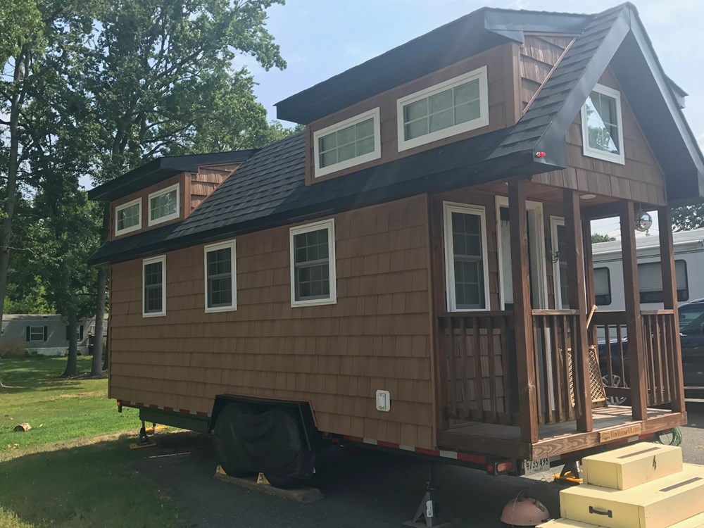 Great Two Bedroom Tiny Home! - Image 4 Thumbnail