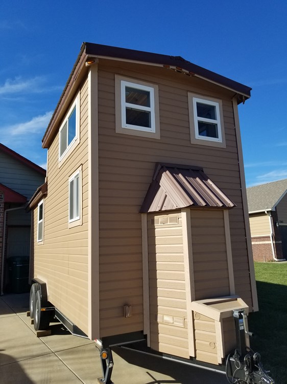 2016 "Justin" model tiny house on wheels - Image 2 Thumbnail