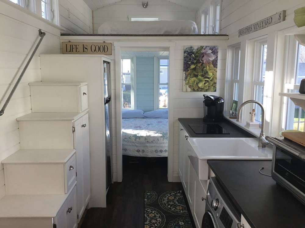 SEAGRASS TWO tiny house - Image 2 Thumbnail