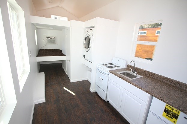 9 X 22 NW BUNGALOW  TINY HOUSE FOR SALE PROFESSIONALLY BUILT - Image 2 Thumbnail
