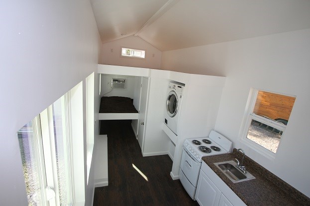 9 X 22 NW BUNGALOW  TINY HOUSE FOR SALE PROFESSIONALLY BUILT - Image 4 Thumbnail