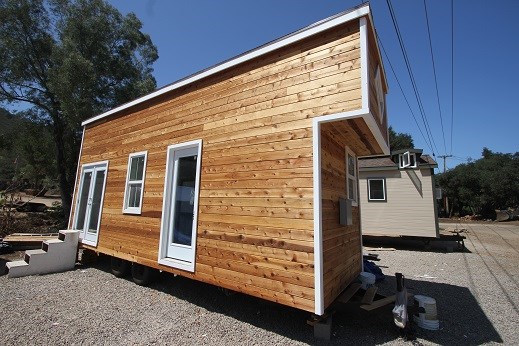 Modern Caravan Tiny House 9 x 24 378 sq ft Professionally built on trailer w/ dual loft make offer - Image 2 Thumbnail