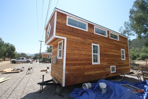 Modern Caravan Tiny House 9 x 24 378 sq ft Professionally built on trailer w/ dual loft make offer - Image 4 Thumbnail