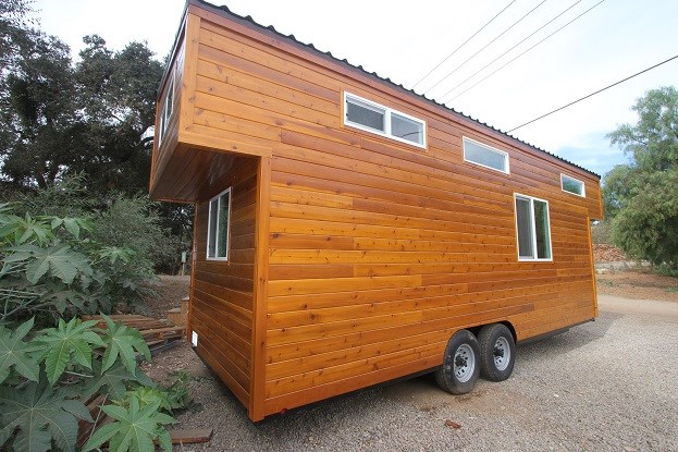 9 x 24 Modern Caravan by Tiny House Cottages professionally built dual lofts washer dryer full kitchen hardwoods composting toilet - Image 3 Thumbnail