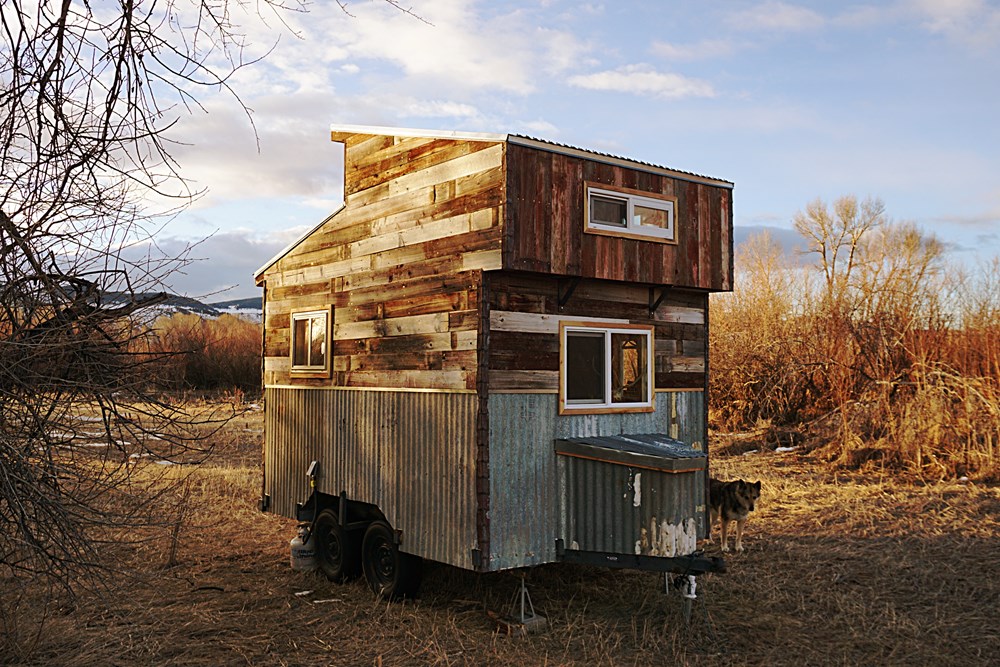 The 12 foot cedar Wheelie Shack - Image 3 Thumbnail