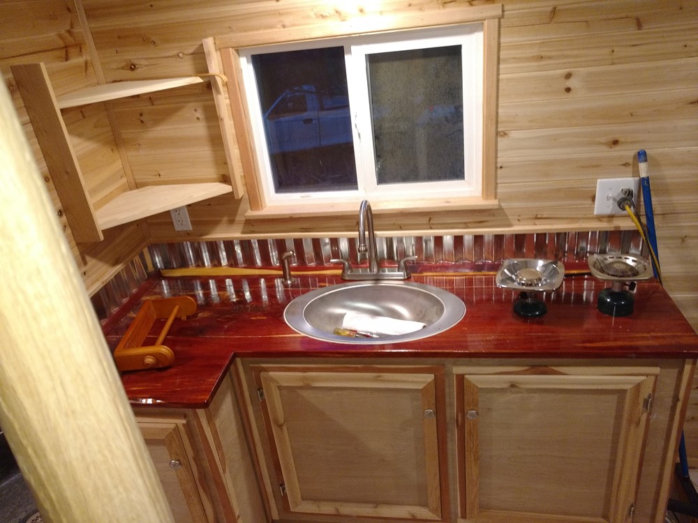 Tiny Cabin on Wheels -SOLD - Image 4 Thumbnail