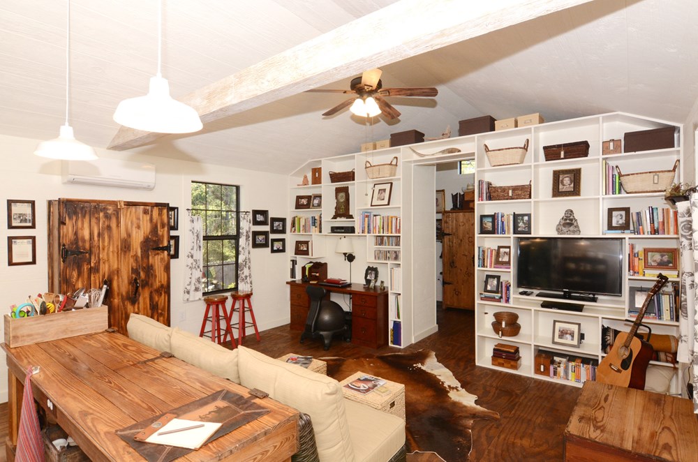 16 x 28 Cottage for Sale, just east of Austin in Bastrop, TX.  MUST BE MOVED! - Image 4 Thumbnail