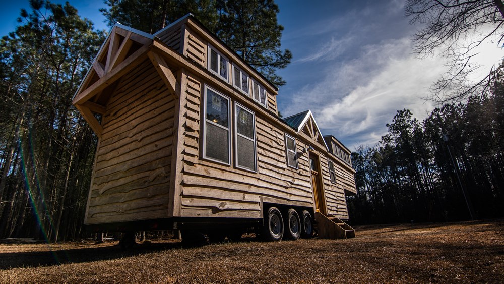 Rustic Goosneck Tinyhouse 39ft - Image 2 Thumbnail