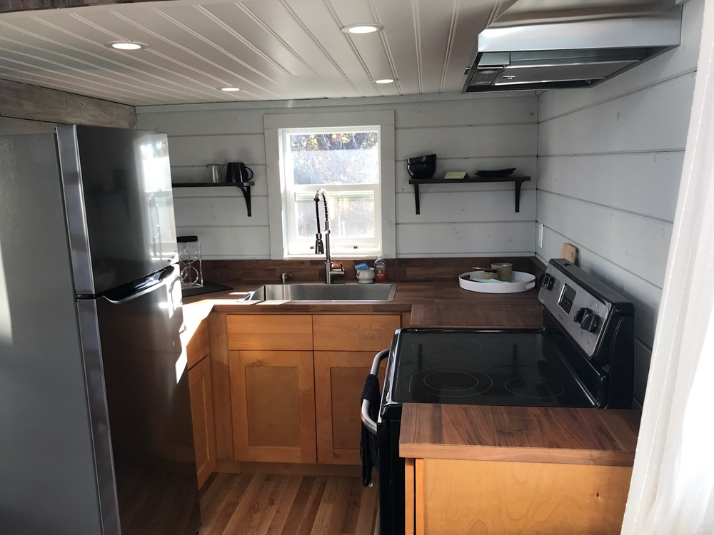 Family oriented tiny house - Image 2 Thumbnail
