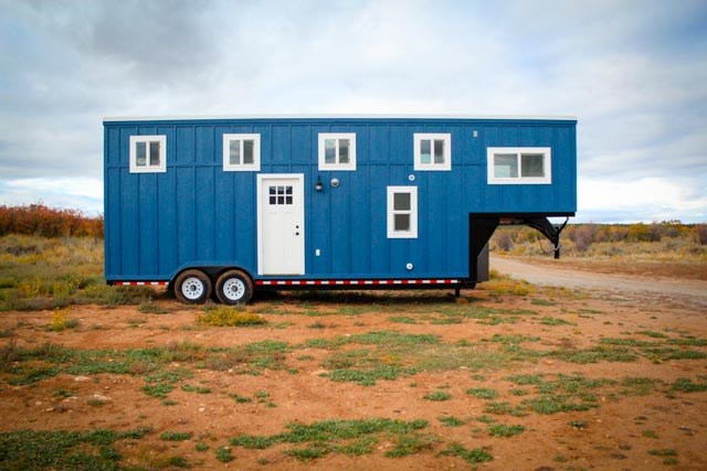 Incredible 33' Gooseneck Tiny House - Image 2 Thumbnail