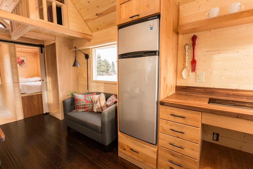 Porchlight from Hideaway Tiny Homes - Image 5 Thumbnail