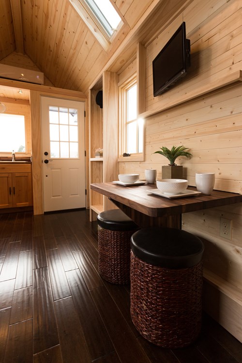 Porchlight from Hideaway Tiny Homes - Image 3 Thumbnail