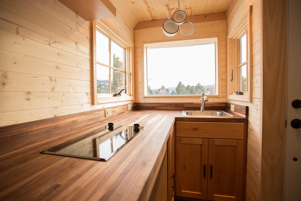 Porchlight from Hideaway Tiny Homes - Image 4 Thumbnail